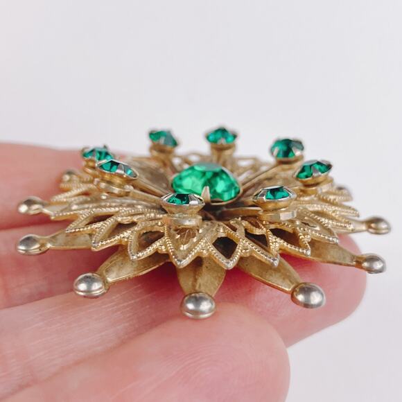 VTG Mid Century Brooch Starburst Atomic Green Rhinestone Gold Tone Pin - Picture 4 of 9